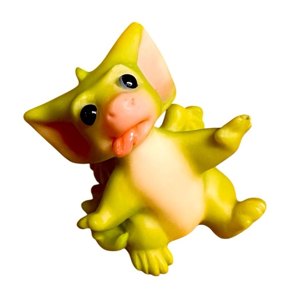 pocket dragon Other - Musgrave Handmade Pocket Dragon 2000 Dizzy Figure Model Tiny